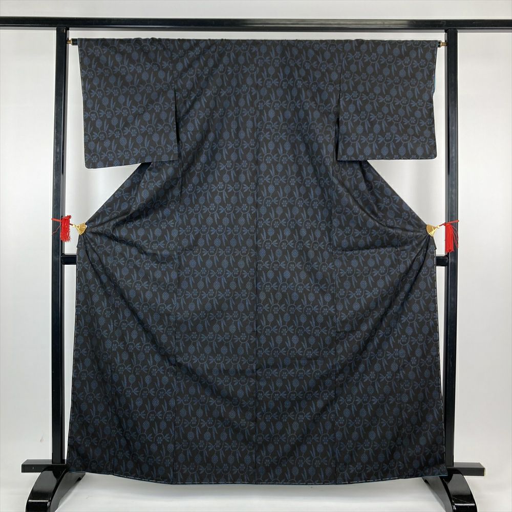 中古）大島紬 黒 カジュアル 笹蔓 茂田絹織物 証紙あり 袷 M【身丈