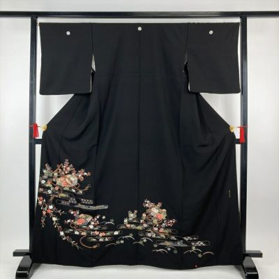 中古）黒留袖 黒 フォーマル 金駒刺繍 金彩 大名行列図 五つ紋 落款 袷 M【身丈】162.5cm【裄丈】69.5cm