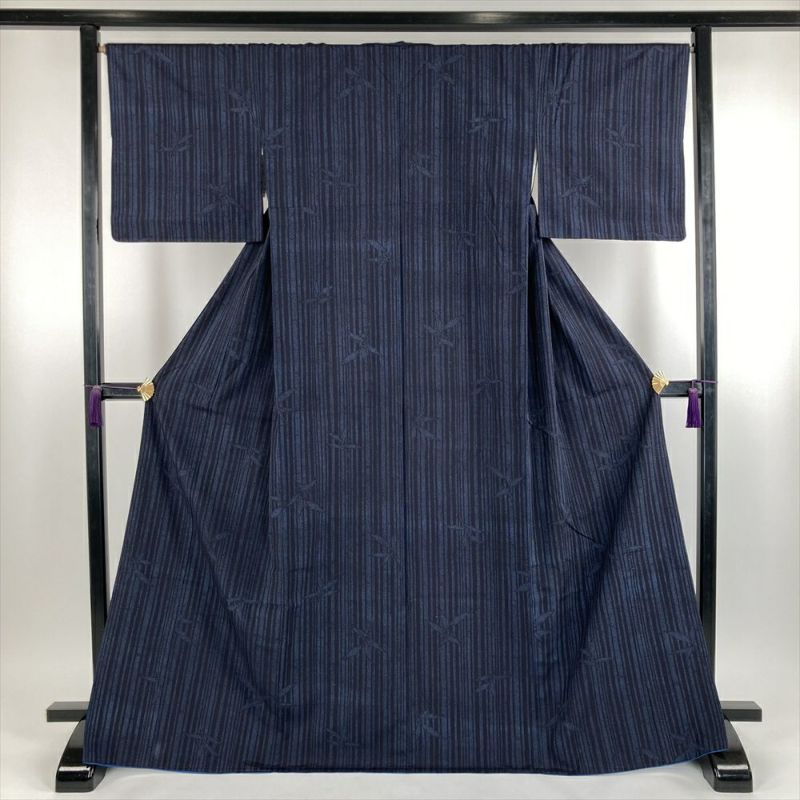 紬］ 美品 シツケ有り やまと 亀甲模様