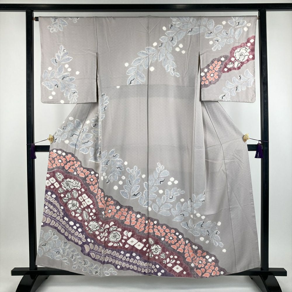 正絹・縮緬訪問着・薄紫系・一つ紋・袷 楽天市場】訪問着 笹竹文様 薄紫色 袷 広衿 正絹 一つ紋 蔦