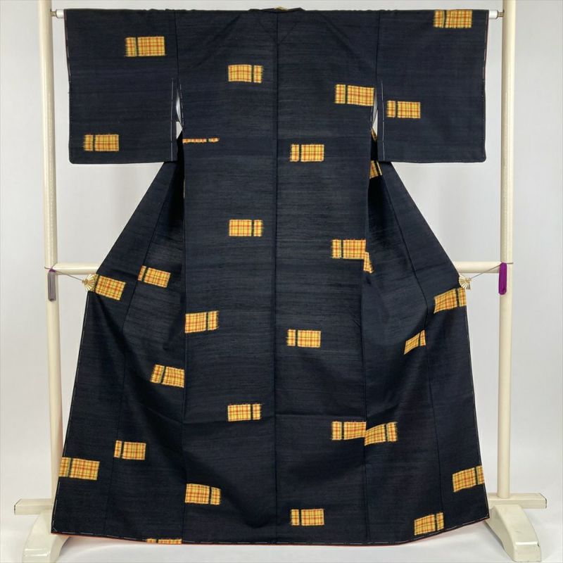 紬の着物 中古・リサイクル | 着物・帯・和装小物の通販・買取