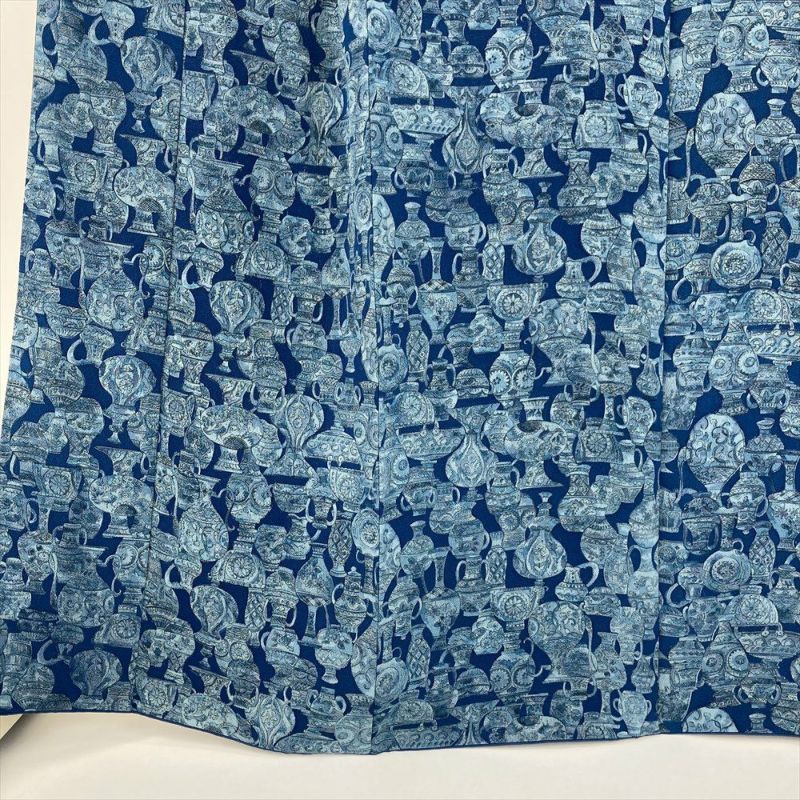 中古) 小紋 青 カジュアル 縮緬 陶器文様 袷 絹 【身丈】158cm 中古) 小紋 青 カジュアル 縮緬 陶器文様 袷 絹 【身丈】158cm