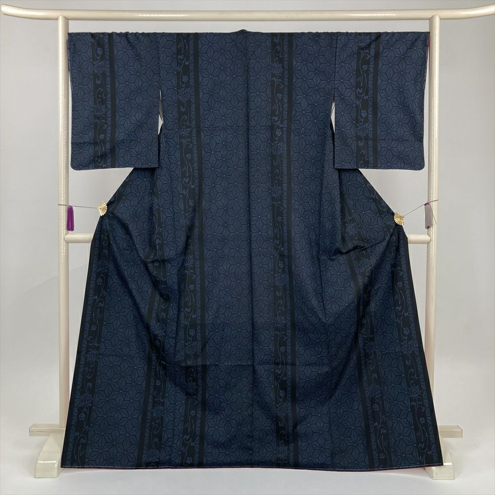 グレー系花柄紬着物 155.5cm グレー系花柄紬着物 155.5cm