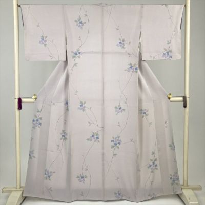 真綿紬 縞模様 亀甲 十字絣 裄67.5 落ち着いた色味 正絹 T-5579 前幅やや広】ほっこり節あり紬 亀甲絣の雲形 濃紺×赤 丈163.5裄