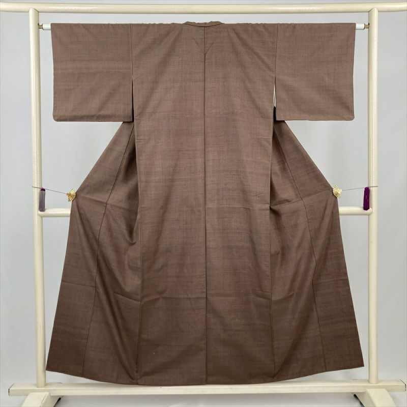 未使用品 紬 黒 葡萄唐草 身丈169.5cm 裄丈69.0cm 袷 正絹 楽天市場】【中古】 紬 訪問着 リサイクル着物 正絹 袷 刺し子