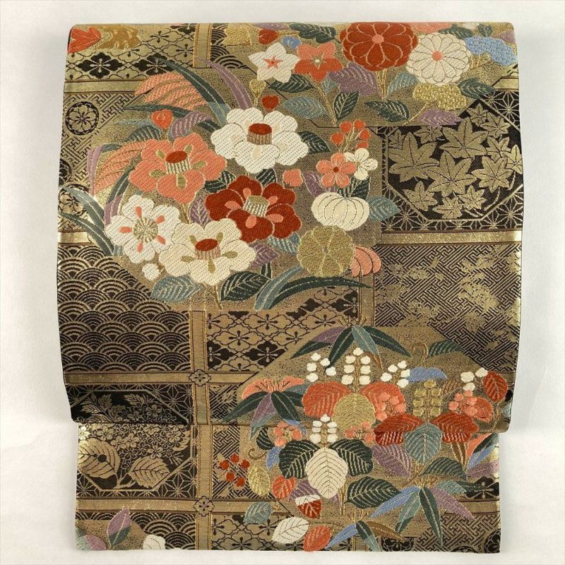 中古）袋帯 黒 金 セミフォーマル フォーマル 六通 織り 格天井 四季花 絹