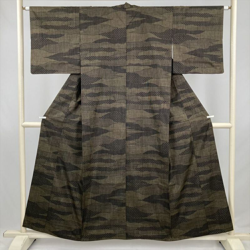 紬の着物 中古・リサイクル | 着物・帯・和装小物の通販・買取ならたんす屋