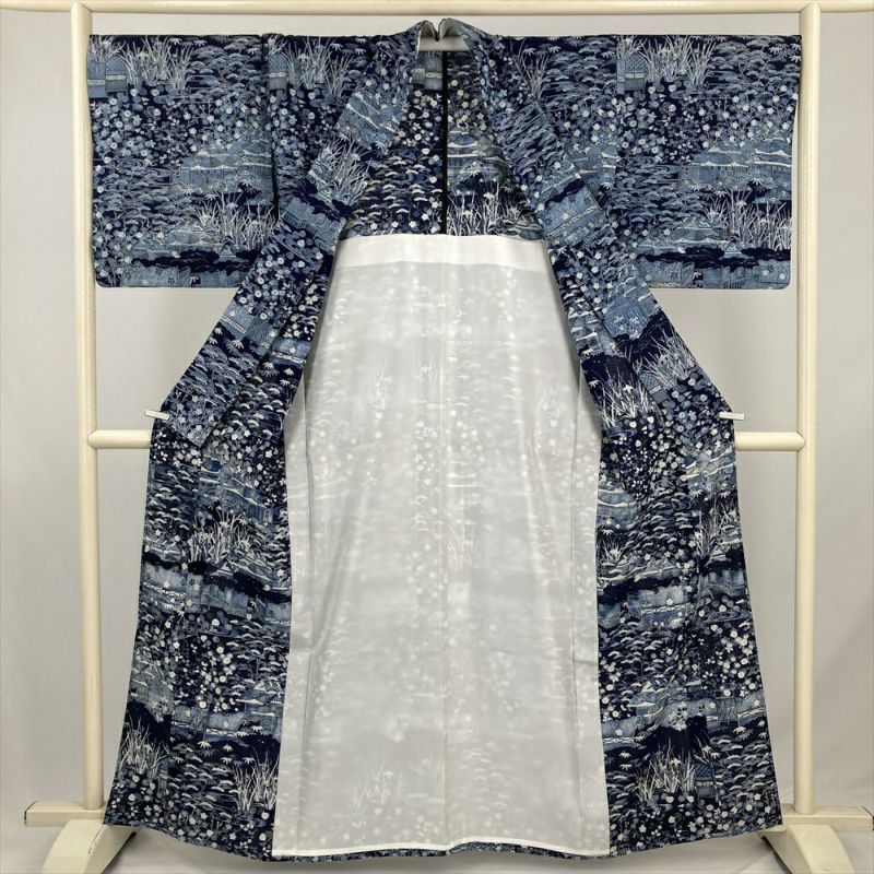 ★専用★美品 小紋 単衣 縫い締め絞り 紺 身丈157cm 袷 お洒落 ☆専用☆美品 小紋 単衣 縫い締め絞り 紺 身丈157cm 袷 お洒落 美品