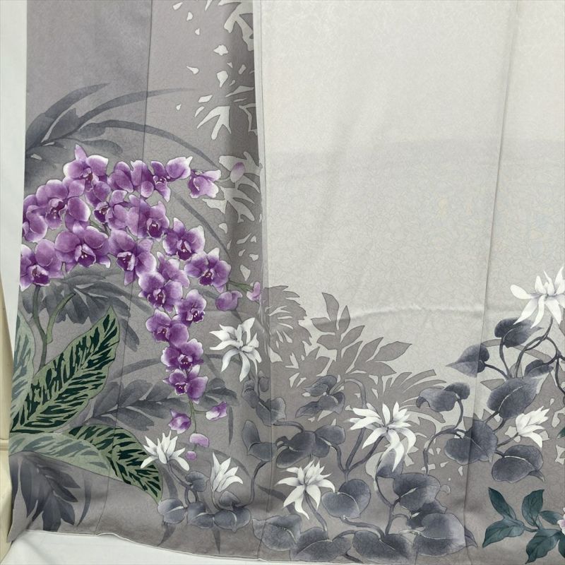 グレー 蝶刺繍 訪問着　染色作家　絞り舞蝶文　着丈158cm　裄丈67cm　正絹 グレー 蝶刺繍 訪問着 染色作家 絞り舞蝶文 着丈158cm 裄丈67cm