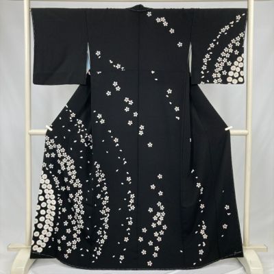 中古） 訪問着 黒 セミフォーマル 桜尽くし 袷 絹【身丈】159cm【裄丈
