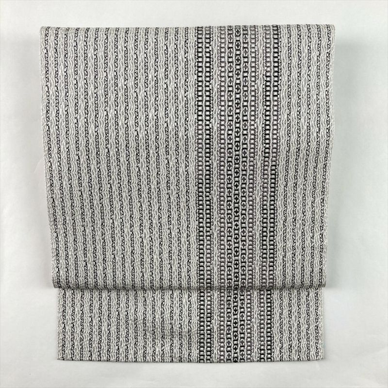 中古）名古屋帯 薄灰 グレー カジュアル 名古屋仕立て 織り 変わり縞 絹