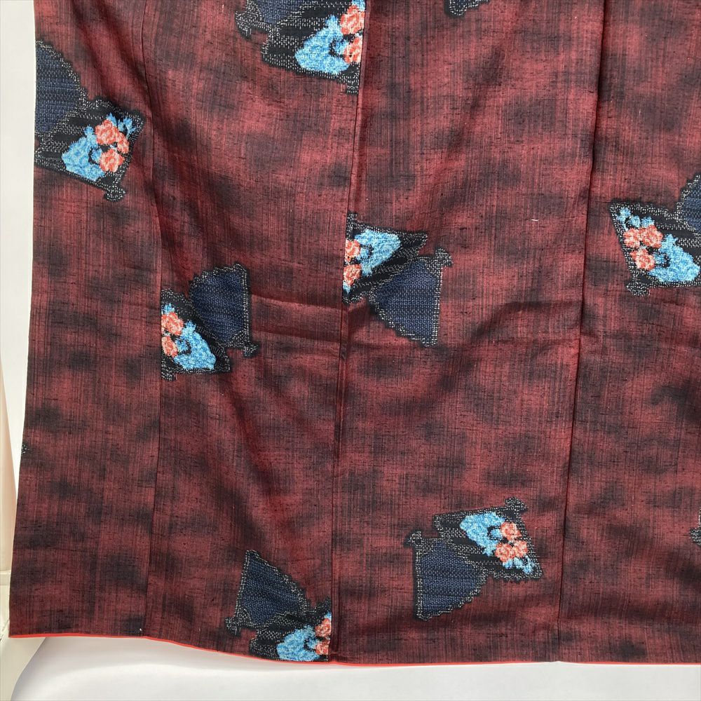 中古） 紬 臙脂 赤 カジュアル 扇 花 袷 絹【身丈】161cm【裄丈】66cm