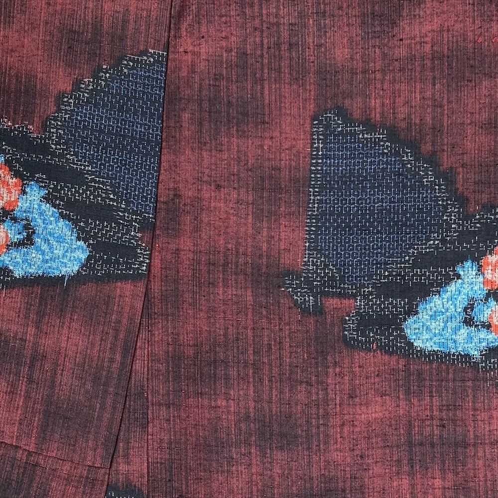 中古） 紬 臙脂 赤 カジュアル 扇 花 袷 絹【身丈】161cm【裄丈】66cm