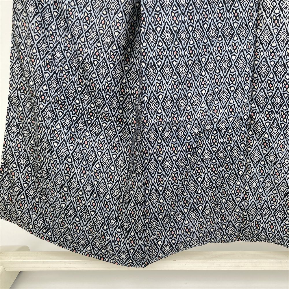 中古） 小紋 薄灰青 紺 カジュアル 菱に花 袷 絹 【身丈】144.5cm【裄